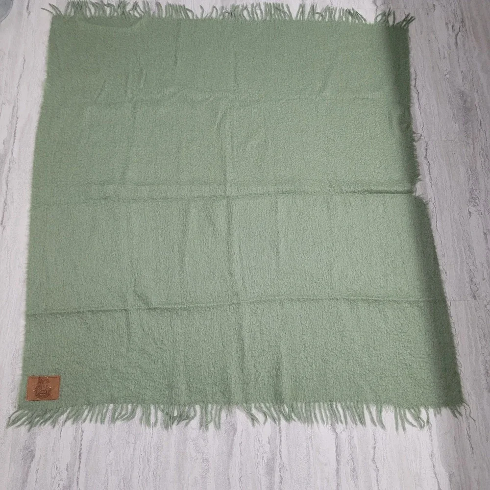 Compagnia Lane Preziose 100% Mohair Green Blanket 58x55